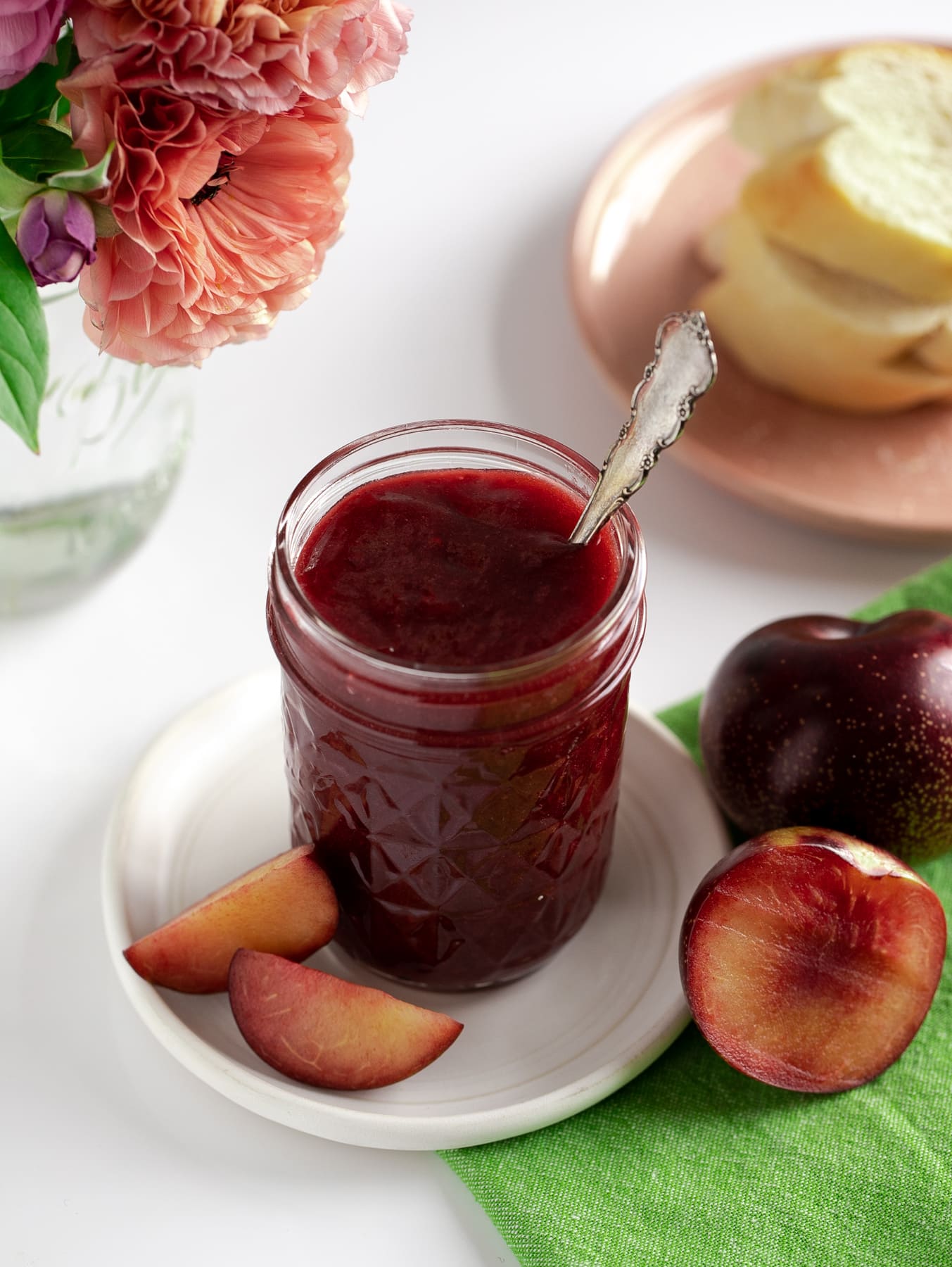 Learn How to Perfectly Freeze Plums